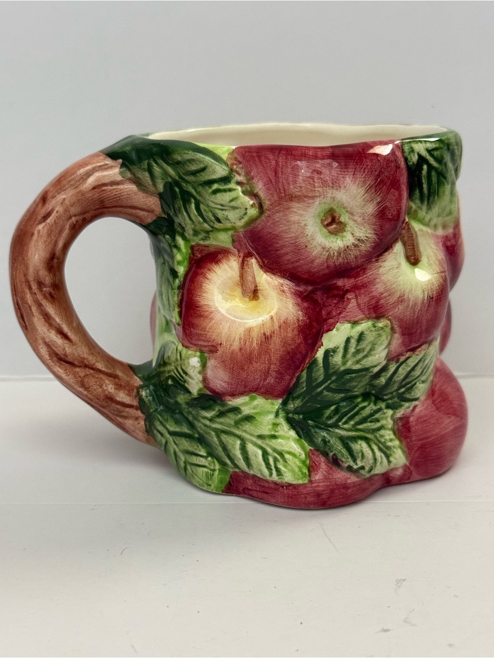 World Bazaars Apple Ceramic Mug 10 oz